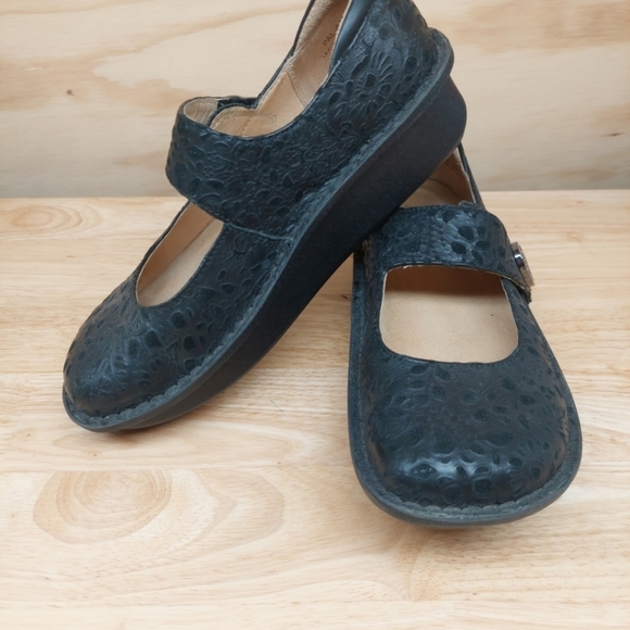 Alegria Paloma PAL Embossed Floral Black Mary Jane Clogs Shoes EU36 - Picture 3 of 9
